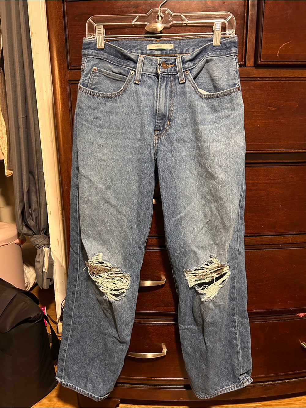 Levi's Women's Light Blue Straight-Leg Distressed Jeans